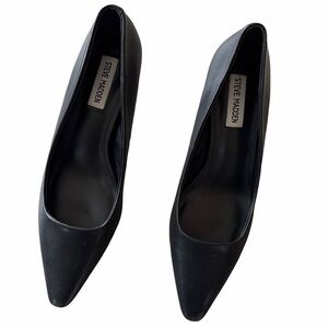 Steve Madden Black Pointed Toe Heels